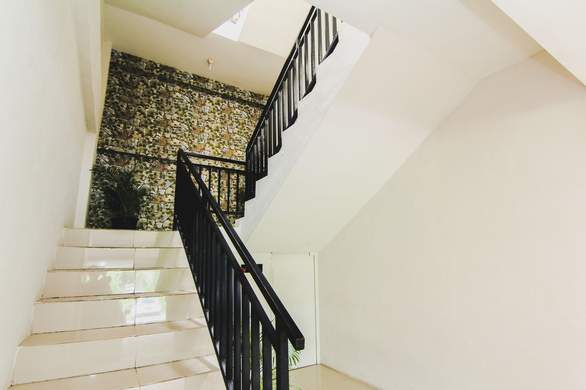 Guest house D'paragon Seturan 3 2*